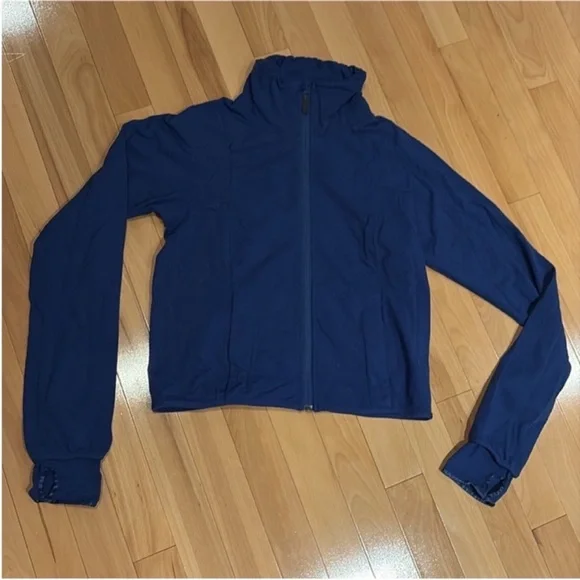 Lululemon Active Blue Jacket & Black 21“ Run Inspire Capri Crop Legging - size 8 - Picture 10 of 16